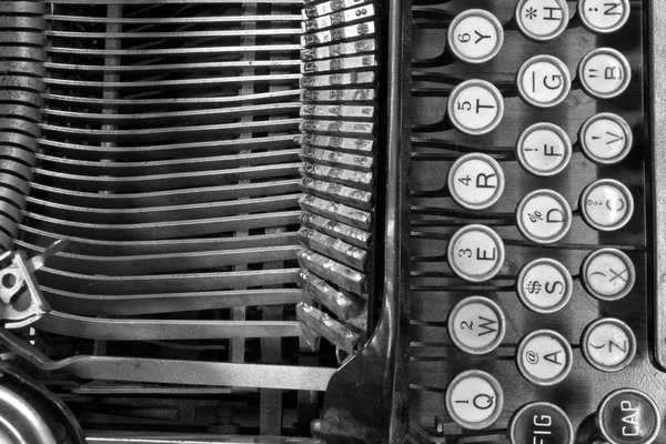 An Antique Typewriter Showing Traditional QWERTY Keys XIII — Stock Photo, Image