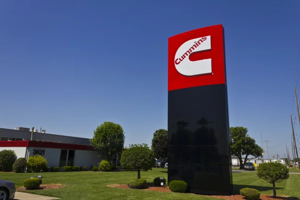 Indianapolis - Circa June 2016: Cummins Inc. is a Manufacturer of Engines and Power Generation Equipment I — Stock Photo, Image