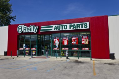 Logansport, In - Circa Haziran 2016: O'Reilly Oto Yedek Parça Mağazası. O'Reily, Otomotiv Parçaları Ii'nin Perakendecisi ve Distribütörüdür.