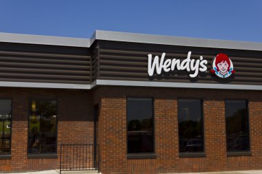 Indianapolis - Haziran 2016 yaklaşık: Wendy's ' in perakende satış yerini. Wendy'nin bir uluslararası Fast Food restoran zinciri Vi olduğunu