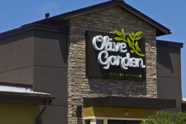 Indianapolis - Yaklaşık Haziran 2016: Olive Garden Italian Restaurant. Olive Garden Darden Restoranları Iii bir Bölümüdür