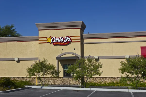 Las Vegas - Circa julho 2016: Carl 's Jr. Retail Location. Hardee 's e Carl' s Jr. são subsidiárias da CKE Restaurantes III — Fotografia de Stock