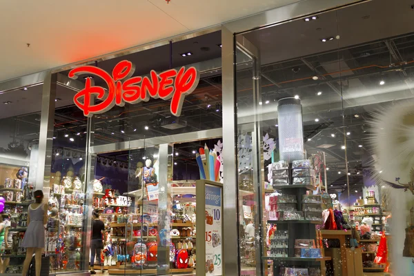 Las Vegas - Circa Julio 2016: Disney Store Retail Mall Location. Disney Store es el Sitio Oficial de Disney Shopping V —  Fotos de Stock