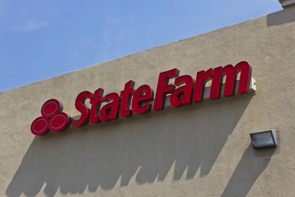 Las Vegas - Circa Julio 2016: State Farm Insurance Consumer Location. Granja estatal ofrece seguros y servicios financieros I — Foto de Stock