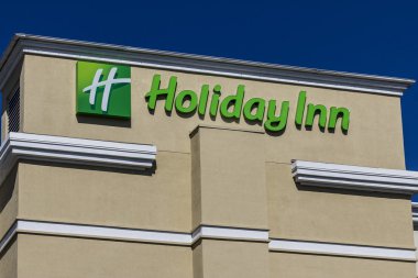 Indianapolis - Circa August 2016: Holiday Inn Location. Holiday Inn is a Subsidiary of InterContinental Hotels Group III clipart