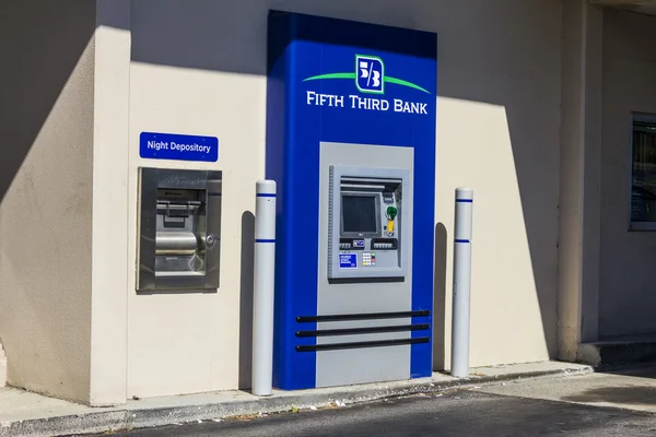 Indianapolis - Circa Agustus 2016: Bank Ketiga Kelima ATM. Kelima Layanan ketiga 15 daerah dengan lebih dari 1.300 lokasi II — Stok Foto