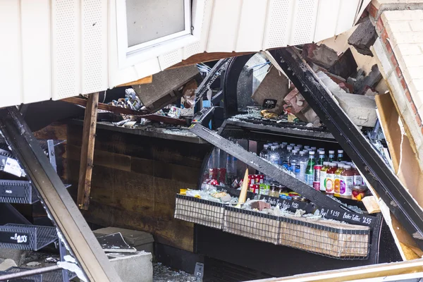 Kokomo-augusti 24, 2016: flera Ef3 tornados berört Down, varav en förstörde en lokal Starbucks 9 — Stockfoto