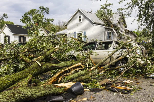 Kokomo - 24 Ağustos 2016: Bir yerleşim bölgesinde milyonlarca dolar zarara yol açan çok sayıda Ef3 kasırgası indi. Bu üç yıl içinde ikinci kez bu alanda kasırgalar 3 tarafından vuruldu