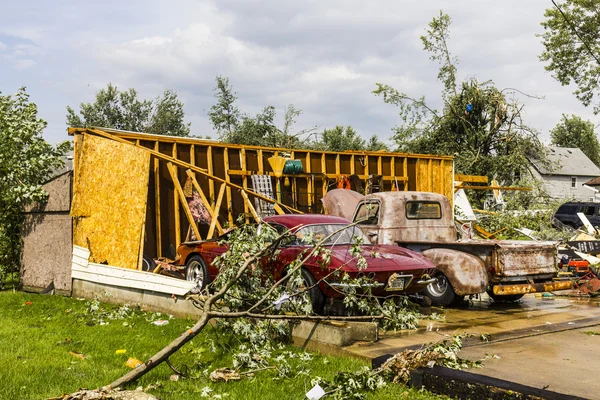 Kokomo - August 24, 2016: Several EF3 tornadoes touched down in a residential neighborhood causing millions of dollars in damage. This is the second time in three years this area has been hit by tornadoes 9 — Stock Photo, Image