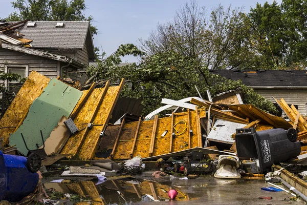 Kokomo - August 24, 2016: Several EF3 tornadoes touched down in a residential neighborhood causing millions of dollars in damage. This is the second time in three years this area has been hit by tornadoes 7 — Stock Photo, Image