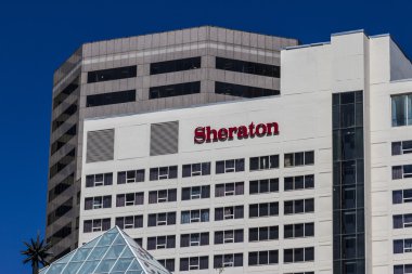 Indianapolis - Eylül 2016 yaklaşık: Sheraton Downtown Hotel Indianapolis. Sheraton Starwood Hotel grup II bir parçasıdır