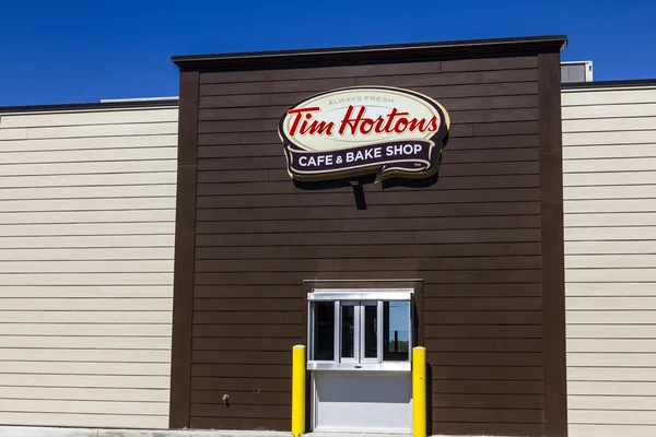 Ft. Wayne-circa september 2016: Tim Hortons Cafe & Bake shop. Dit is de Amerikaanse versie van het populaire Canadese Fast casual restaurant II — Stockfoto