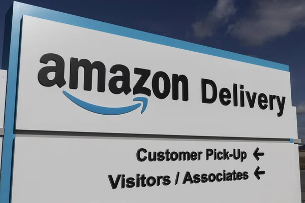 Wayne Circa Νοέμβριος 2020 Amazon Com Κέντρο Παράδοσης Amazon Είναι — Φωτογραφία Αρχείου