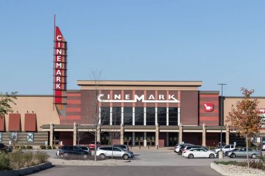 Cincinnati - Kasım 2020: CineMark Sineması. CineMark yeni sosyal uzaklık normuna uyum sağlamak zorunda..