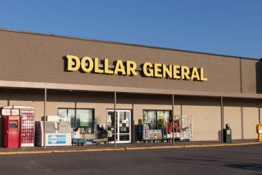 Greensburg - Kasım 2020: Dolar Genel Perakende Konumu. Dollar General bir Küçük-Kutu İndirim Satıcısı.