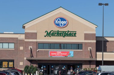 Cincinnati - Kasım 2020: Kroger Süpermarket. Kroger, Sosyal Mesafe Kaygıları Ortasında Aynı Gün Toplama Programını uyguladı.