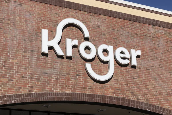 Noblesville Circa Leden 2021 Kroger Supermarket Kroger Zavedl Tentýž Den — Stock fotografie