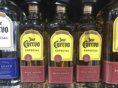Indianapolis - Ocak 2021: Jose Cuervo Tekila. Jose Cuervo ABD 'de yılda 3,5 milyon kasa tekila satıyor..