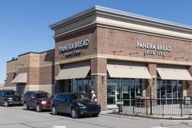 Whitestown - Circa March 2021: Panera Bread Retail Location. Panera is a Chain of Fast Casual Restaurants Offering Free WiFi.