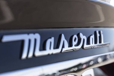Indianapolis - Mart 2021: Maserati Logosu. Stellantis, Maserati 'nin bir bölümü İtalya merkezli lüks bir otomobil üreticisi..