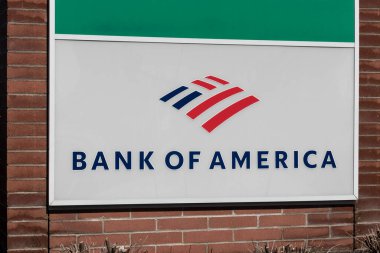 Indianapolis - Circa March 2021: Bank of America Bank and Loan Branch. Bank of America, BofA veya BAC olarak da bilinir..
