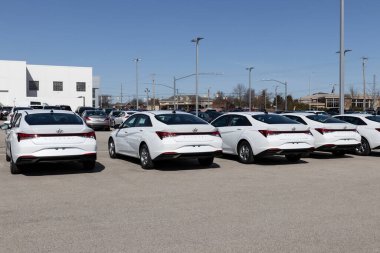 NoBlesville - Mart 2021: Hyundai Elantra krupiye hazırlığı. Hyundai bir Güney Kore Çokuluslu Otomotiv Üreticisi..