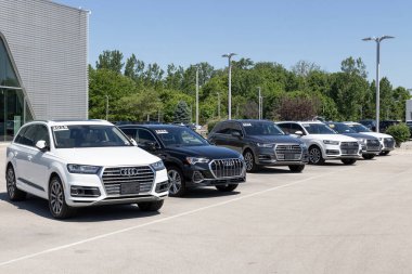 Indianapolis - Mayıs 2021: Audi Otomobil ve SUV lüks araba galerisi. Audi, Volkswagen Grubu 'nun lüks bir üyesi..