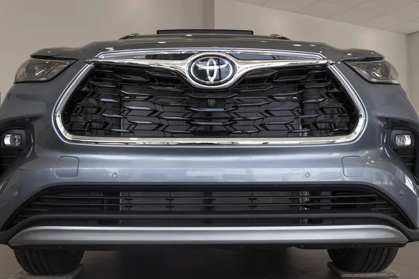 Kokomo Vers Mai 2021 Toyota Highlander Display Toyota Est Une — Photo