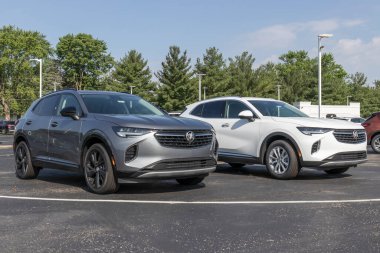 Kokomo - Haziran 2021: Buick Envision SUV sergisi. Envision, Amazon Alexa, Apple Carplay ve Android Auto 'ya sahiptir..