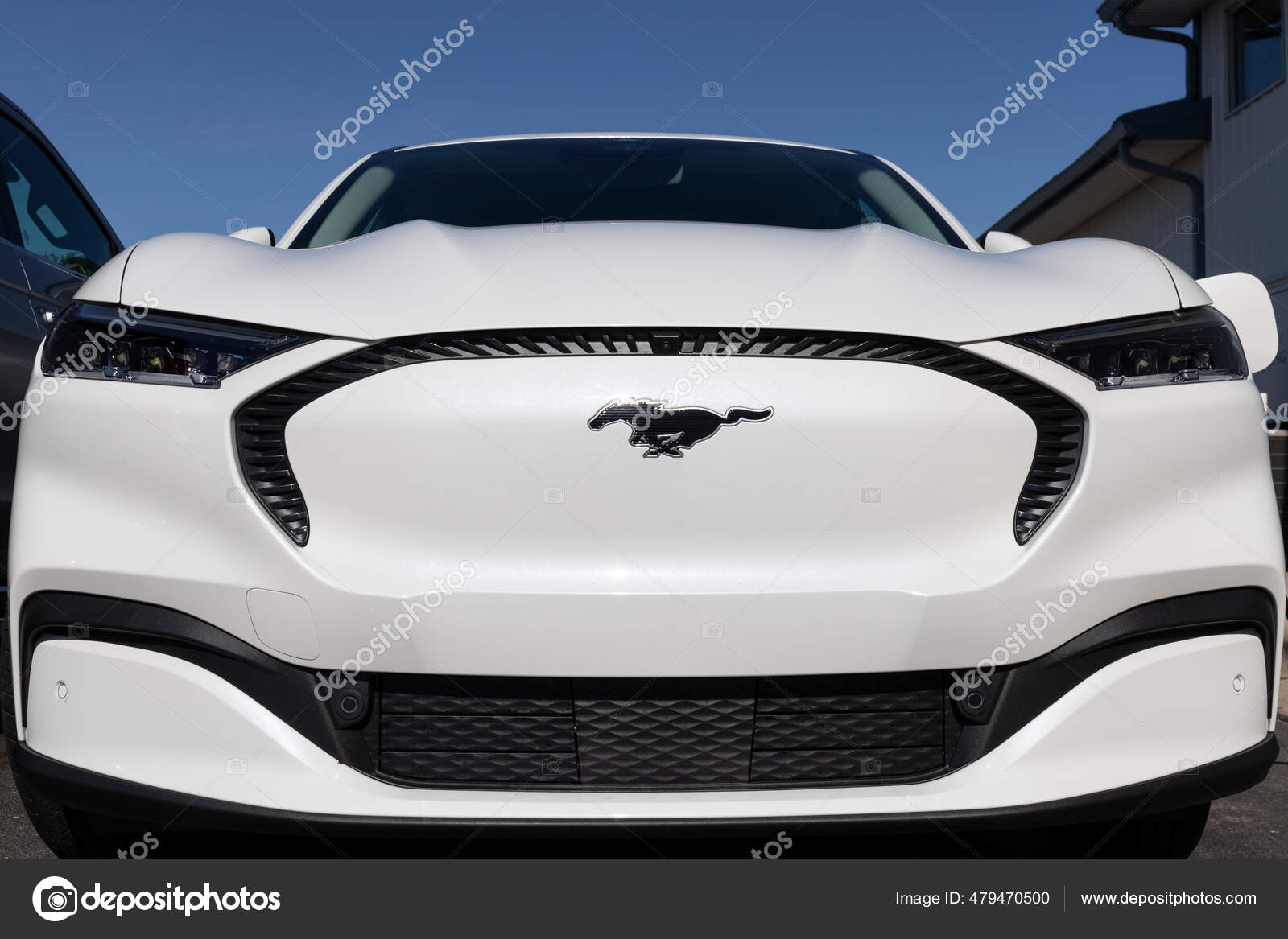 Silver Lake Circa Cerven 21 Ford Mustang Mach Suv Displej Stock Redakcni Foto C Jetcityimage2