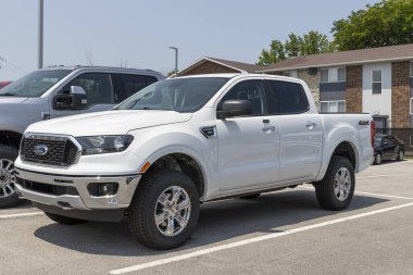 Kokomo - Temmuz 2021: Ford Ranger kamyonet sergisi. Ranger ismi Ford 'un sattığı hafif kamyon modellerinde kullanılmış..