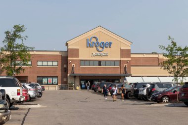 Cincinnati - Temmuz 2021: Kroger Süpermarket. Kroger, Amerika 'nın en büyük dördüncü özel işvereni..