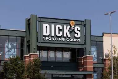 Plainfield - Circa July 2021: Dick's Sporting Goods retail location. Despite banning gun sales, Dick's Sporting Goods continues to be a good investment.
