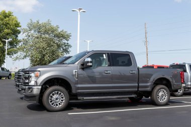 Plainfield - Temmuz 2021: Ford F250 Super Duty sergisi. Ford F-250 XL ve XLT modellerinde mevcuttur..