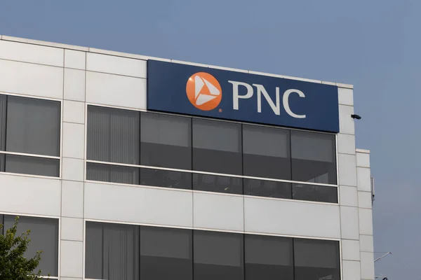 Cincinnati Circa July 2021 Pnc Bank Branch Pnc Financial Services — Stock Photo, Image