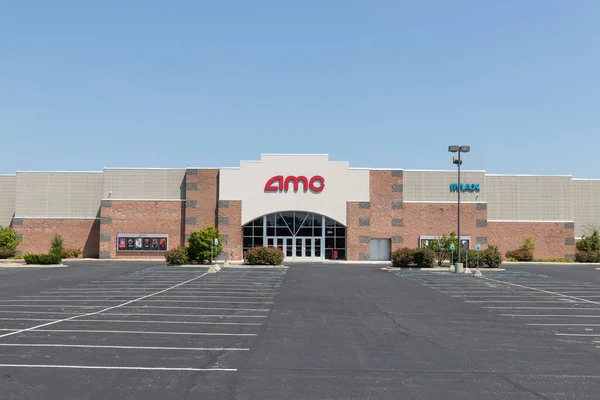 Muncie Circa Agosto 2021 Amc Movie Theater Amc Está Ajustando — Foto de Stock