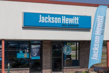 Harrison - Ağustos 2021: Jackson Hewitt vergi dairesi konumu. Jackson Hewitt, ABD 'deki en büyük ikinci vergi hazırlama hizmeti..