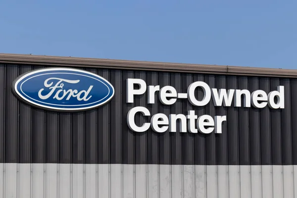 Harrison 2021 Augusztus Ford Motor Certified Használt Használt Autó Kereskedő — Stock Fotó