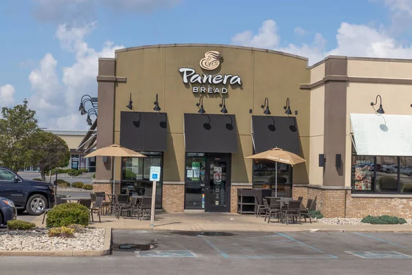 Kokomo Circa Agosto 2021 Panera Bread Retail Location Panera Una — Foto de Stock