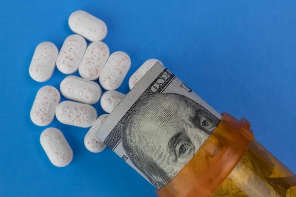 Tabletki Hydrokodonu Benjaminem Franklinem Studolarówce Butelce Tabletkach Uzależnienie Opiatów Kosztuje — Zdjęcie stockowe
