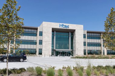 Indianapolis - Eylül 2021: Infosys U.S. Eğitim Merkezi. Infosys, Hindistan merkezli ve dünya çapında bir IT, AI ve Dijital Hizmetler şirketidir..