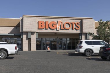 Prescott - Eylül 2021: Big Lots alışveriş merkezi. Big Lots 1400 'den fazla yeri olan indirimli bir perakendecidir..
