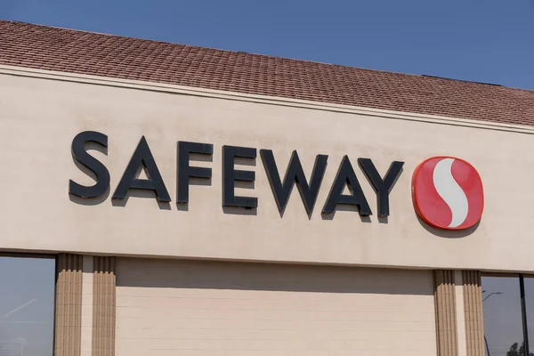 Prescott Circa September 2021 Safeway Grocery Store 세이프 슈퍼마켓은앨버틴 자회사이다 — 스톡 사진