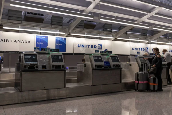 Indianapolis Γύρω Στο Σεπτέμβριο 2021 United Airlines Check Desk United — Φωτογραφία Αρχείου