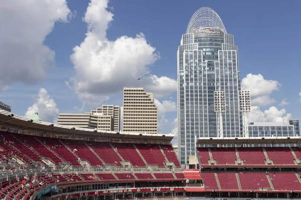 Cincinnati Circa September 2021 Downtown Cincinnati Skyline Inclusief Great American — Stockfoto