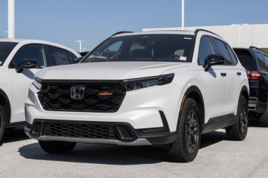 Avon - October 5, 2025: Honda CR-V Hybrid AWD TrailSport Compact SUV Crossover display. Honda offers the CRV with a 2.0L 4-Cylinder engine. MY:2026