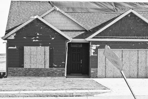 Tornado Storm Damage VI - Catastrophic Wind Damage from a Midwest Tornado — Stock Photo, Image