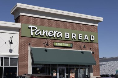 Indianapolis - 27 Şubat 2026 Panera Ekmek Fırını Kafe. Panera Ekmeği, ücretsiz WiFi sunan hızlı gelişigüzel restoranlar zinciri..