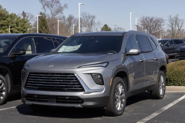 Kokomo - 8 Mart 2026: Buick Enclave tercihli orta boy SUV ekran. Buick, Enclave 'e 2.5L Turboşarjlı 4 silindirli motor teklif ediyor. MY:2026