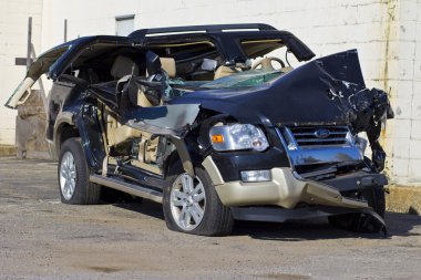 Indianapolis - Ekim 2015 yaklaşık: Toplam Suv sarhoş sürüş kaza II sonra otomobil